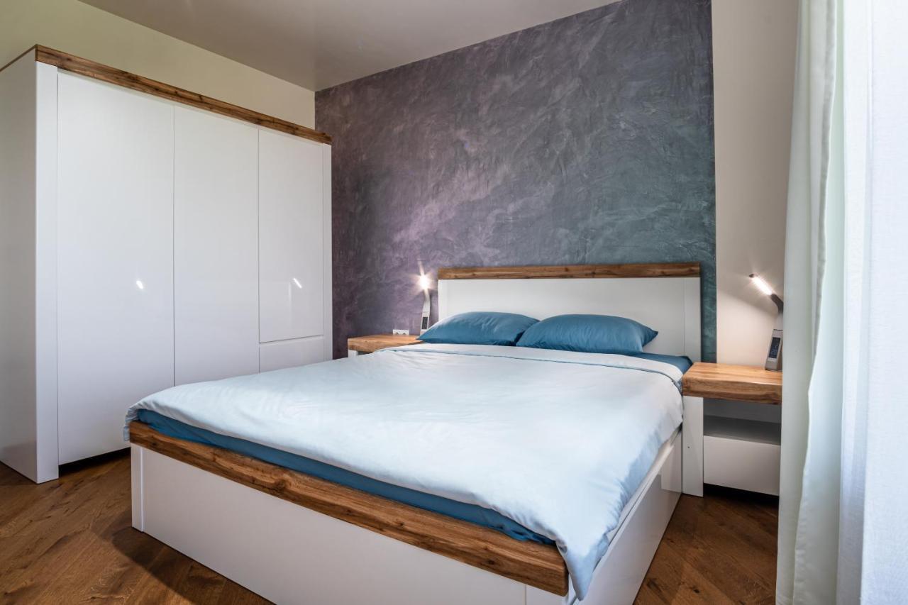 Luxury Apartment In Building K55 With Free Garage Варна Екстериор снимка